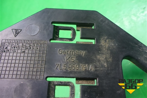 Кронштейн (блока комфорта) (7L5959191A) для Porsche Cayenne с 2003-2010г (Каен)