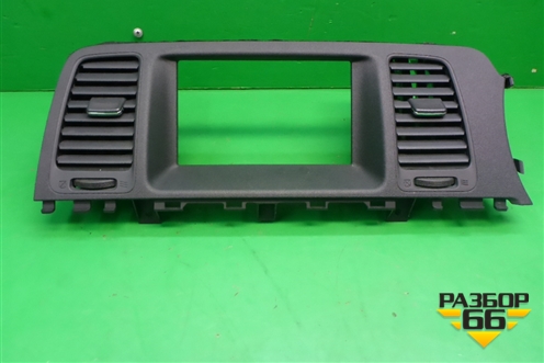 Дефлектор воздушный центральный (правый руль) (687501AA0A) для Nissan Murano (Z51) с 2007-2015г (Мурано)