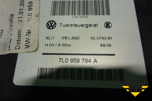 Моторчик стеклоподъёмника задний правый (7L0959794A) для Volkswagen Touareg c 2002-2010г (Туарег)