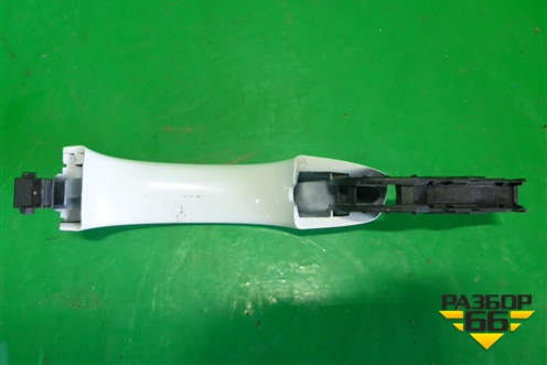 Ручка наружная двери передней левой (4H0837205) для Audi Q7 c 2015г (Ку 7)