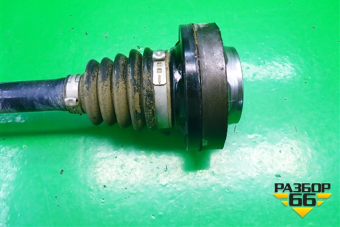 Привод задний (7L0501201) для Volkswagen Touareg c 2002-2010г (Туарег)