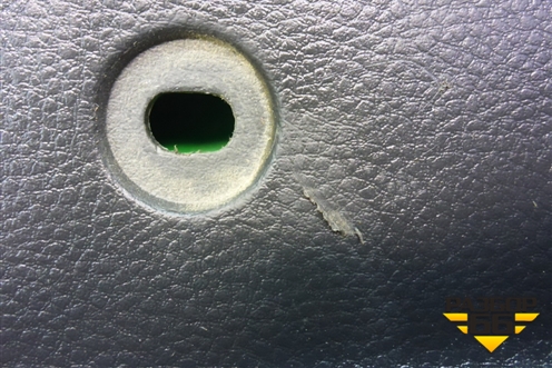 Обшивка багажника правая (передняя седан) (MR444240) для Mitsubishi Lancer-9  с 2003-2008г (Лансер)