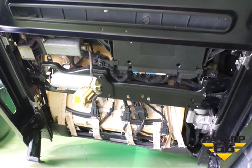 Сиденья комплект (AIR BAG подогрев электро регулировка) для Volkswagen Touareg c 2002-2010г (Туарег)