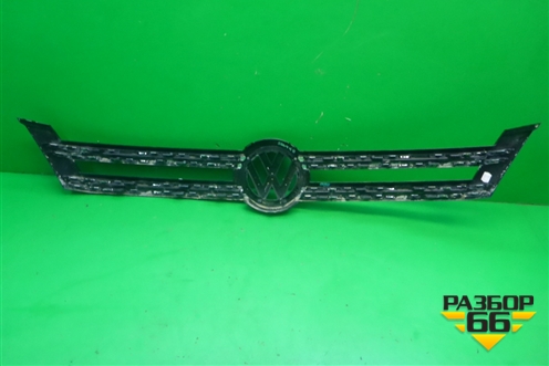 Накладка на решетку радиатора (5N0853651H) для Volkswagen Tiguan с 2011-2016г (Тигуан)