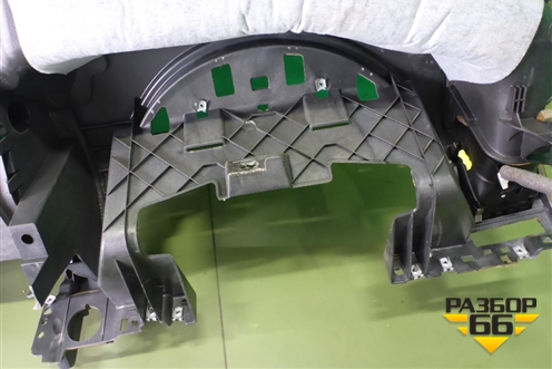 Торпедо с AIR BAG (верхняя часть) для Volkswagen Touareg c 2002-2010г (Туарег)