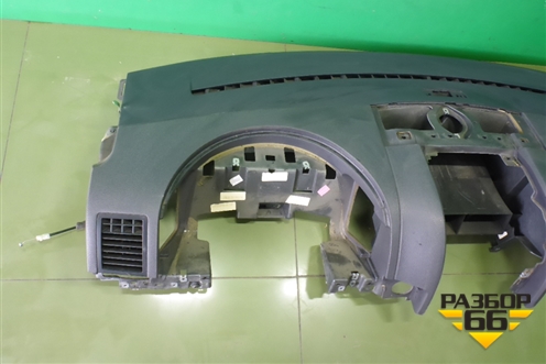 Торпедо с AIR BAG (верхняя часть) для Volkswagen Touareg c 2002-2010г (Туарег)