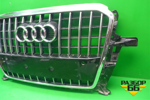 Решетка радиатора (после 2012г S-Line под парктроник) (8R0853651R) для Audi Q5 c 2008-2017г (Ку 5)
