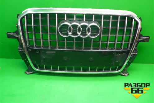Решетка радиатора (после 2012г S-Line под парктроник) (8R0853651R) для Audi Q5 c 2008-2017г (Ку 5)