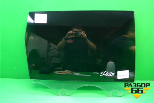 Стекло двери задней правой (2008г) (7L6845205E) для Volkswagen Touareg c 2002-2010г (Туарег)