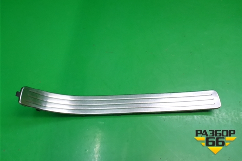 Накладка порога внутренняя заднего левого (в проём) (7L0853793C) для Volkswagen Touareg c 2002-2010г (Туарег)