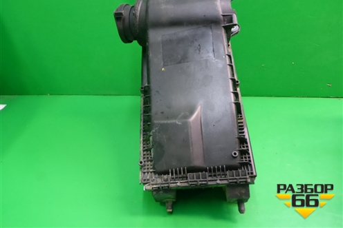Корпус воздушного фильтра (левый 4.2л BAR) (7L6128601N) для Volkswagen Touareg c 2002-2010г (Туарег)