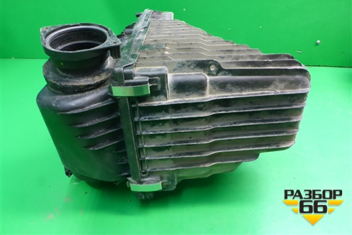 Корпус воздушного фильтра (левый 4.2л BAR) (7L6128601N) для Volkswagen Touareg c 2002-2010г (Туарег)