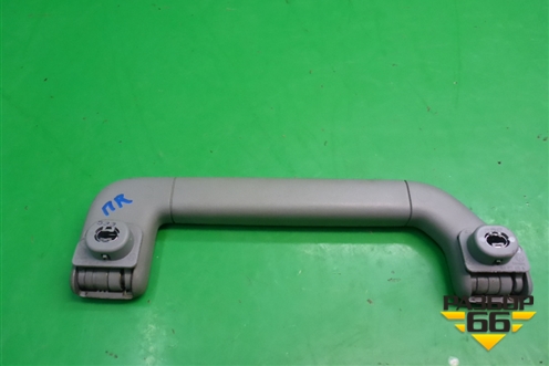 Ручка внутренняя потолочная передняя правая для Volkswagen Touareg c 2002-2010г (Туарег)