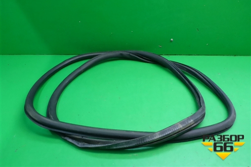 Уплотнитель двери задней левой для Volkswagen Touareg c 2002-2010г (Туарег)