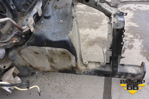 Лонжерон передний левый для Volkswagen Touareg c 2002-2010г (Туарег)