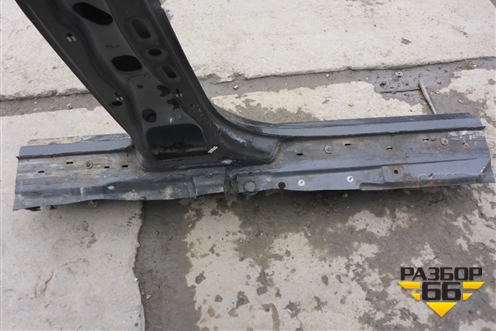 Порог со стойкой левый для Volkswagen Touareg c 2002-2010г (Туарег)