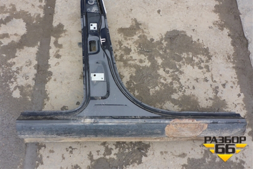 Порог со стойкой правый для Volkswagen Touareg c 2002-2010г (Туарег)