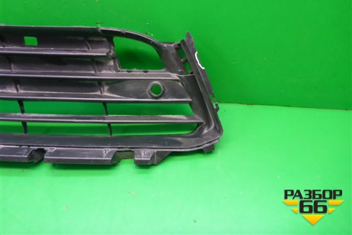 Решетка радиатора (нижняя часть под парктроник до 2019г (5311248160) для Lexus RX 350 c 2015г (РХ)