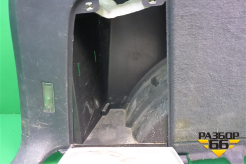 Обшивка багажника левая (7L6867037) для Volkswagen Touareg c 2002-2010г (Туарег)