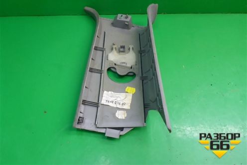 Обшивка стойки задняя верхняя левая (передняя часть) (7L6867241) для Volkswagen Touareg c 2002-2010г (Туарег)