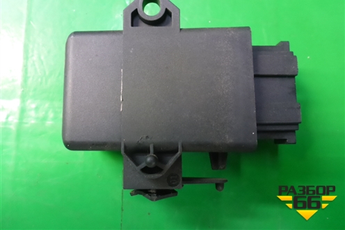 Блок электронный (подогрева сидений) (1K0959772) для Volkswagen Touareg c 2002-2010г (Туарег)