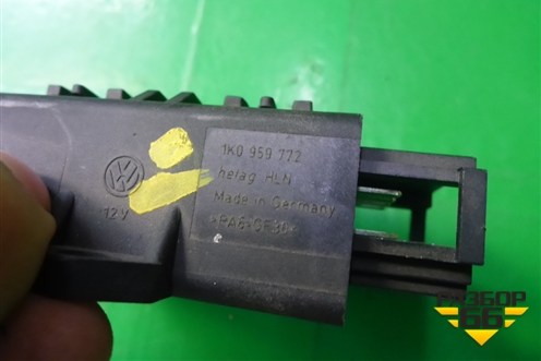 Блок электронный (подогрева сидений) (1K0959772) для Volkswagen Touareg c 2002-2010г (Туарег)