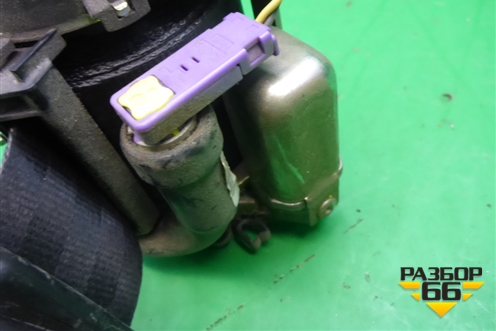 Ремень безопасности задний правый с пиропатроном для Volkswagen Touareg c 2002-2010г (Туарег)