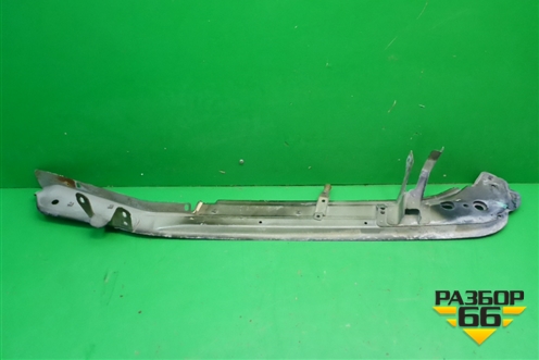 Кронштейн переднего крыла левый (7L6805919B) для Volkswagen Touareg c 2002-2010г (Туарег)