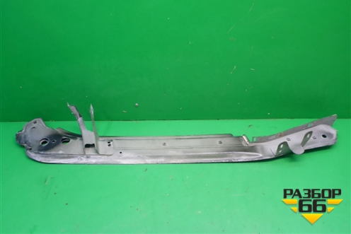 Кронштейн переднего крыла правый (7L6805920B) для Volkswagen Touareg c 2002-2010г (Туарег)