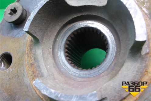 Кулак задний правый для Volkswagen Touareg c 2002-2010г (Туарег)