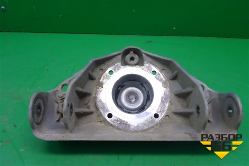 Кронштейн амортизатора переднего для Volkswagen Touareg c 2002-2010г (Туарег)