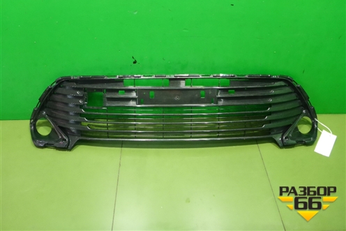 Решетка в передний бампер центральная (после 2014г) (5311233160) для Toyota Camry V50 с 2011-2018г (Камри)