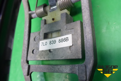 Ручка наружная двери задней правой (7L0839886B) для Volkswagen Touareg c 2002-2010г (Туарег)