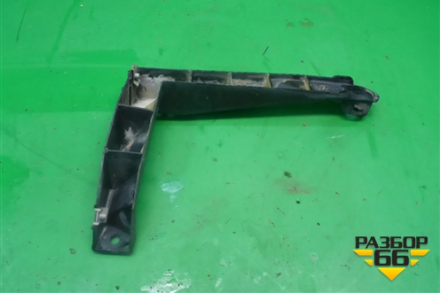 Кронштейн заднего бампера левый (под фонарь) (7L6807861) для Volkswagen Touareg c 2002-2010г (Туарег)