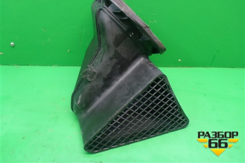 Воздухозаборник отопителя (7L0819049) для Volkswagen Touareg c 2002-2010г (Туарег)