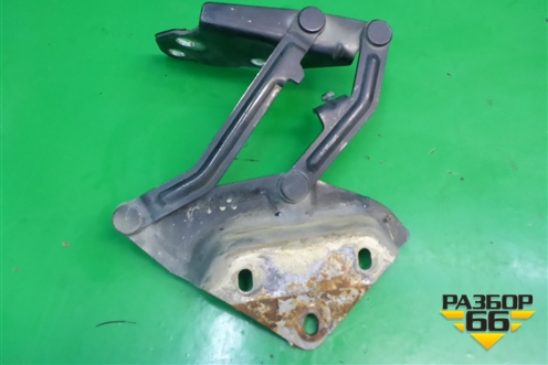 Петля капота левая (7L6823301B) для Volkswagen Touareg c 2002-2010г (Туарег)