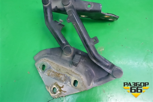 Петля капота правая (7L6823302B) для Volkswagen Touareg c 2002-2010г (Туарег)