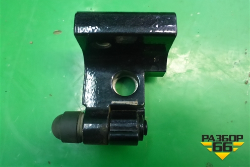 Петля двери задней левой верхняя (7L0833401B) для Volkswagen Touareg c 2002-2010г (Туарег)