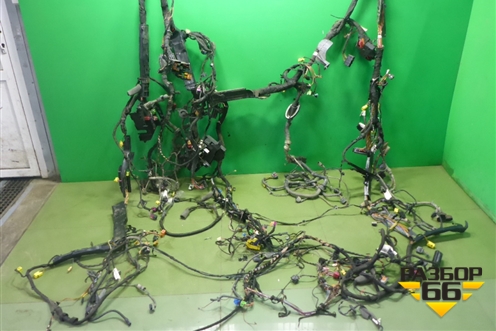 Проводка подкапотная+салон для Volkswagen Touareg c 2002-2010г (Туарег)