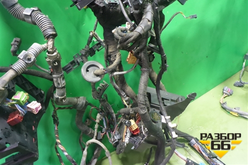 Проводка подкапотная+салон для Volkswagen Touareg c 2002-2010г (Туарег)