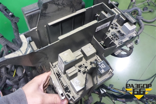 Проводка подкапотная+салон для Volkswagen Touareg c 2002-2010г (Туарег)