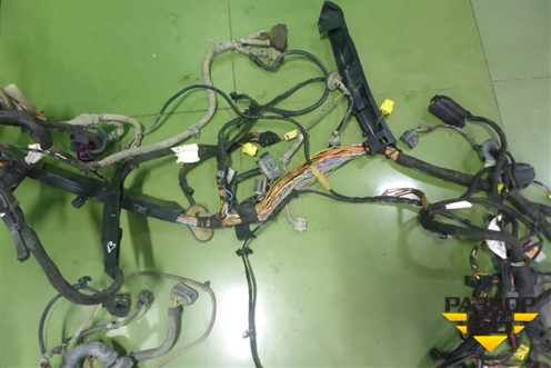 Проводка подкапотная+салон для Volkswagen Touareg c 2002-2010г (Туарег)