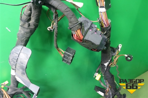 Проводка подкапотная+салон для Volkswagen Touareg c 2002-2010г (Туарег)