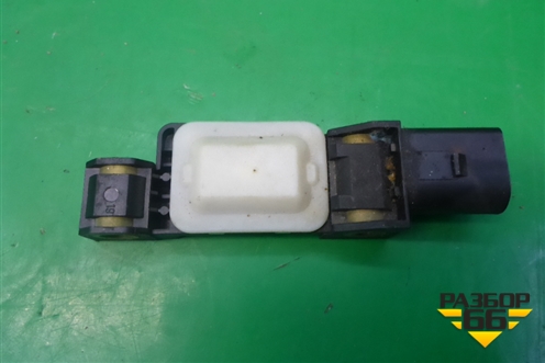 Датчик AIR BAG для Volkswagen Touareg c 2002-2010г (Туарег)
