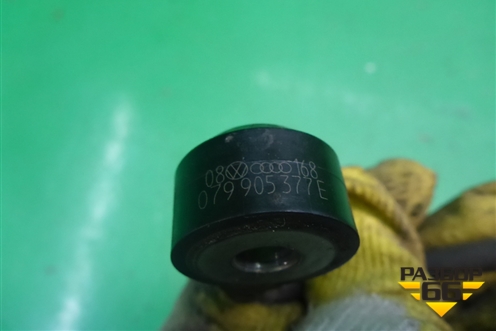 Датчик детонации (4.2л BAR) (079905377E) для Volkswagen Touareg c 2002-2010г (Туарег)