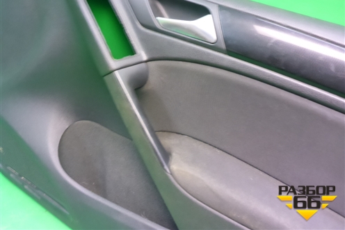 Обшивка двери передней правой под электрику (5K4867012) для Volkswagen Golf VI с 2009-2012г (Гольф 6)