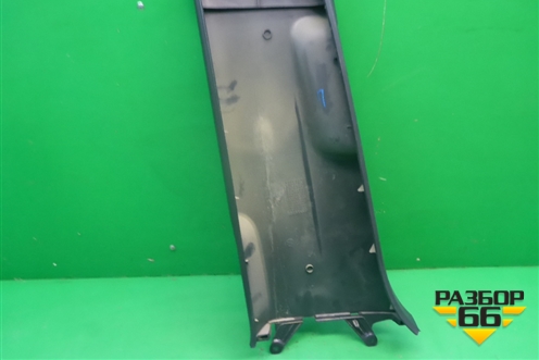 Обшивка стойки центральная нижняя правая (1K4867298J) для Volkswagen Golf VI с 2009-2012г (Гольф 6)