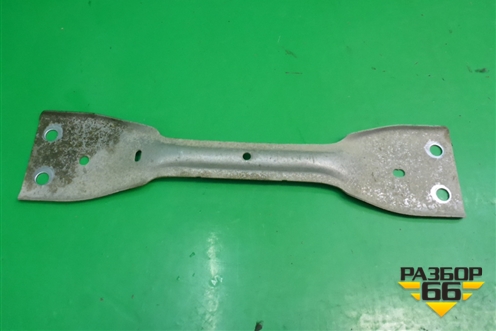 Кронштейн (1K0804421С) для Volkswagen Golf VI с 2009-2012г (Гольф 6)