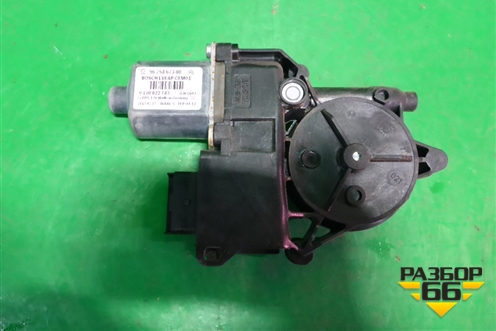 Моторчик стеклоподъёмника передний правый (9675467380) для Peugeot 408 с 2012г