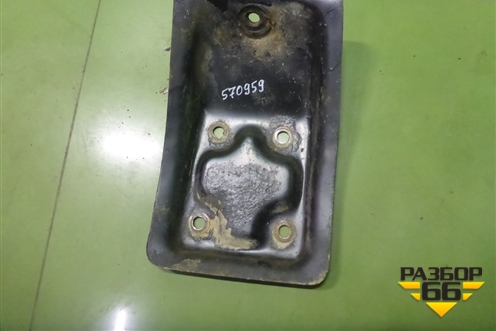 Кронштейн амортизатора переднего для Hyundai HD 35-78 с 2003г